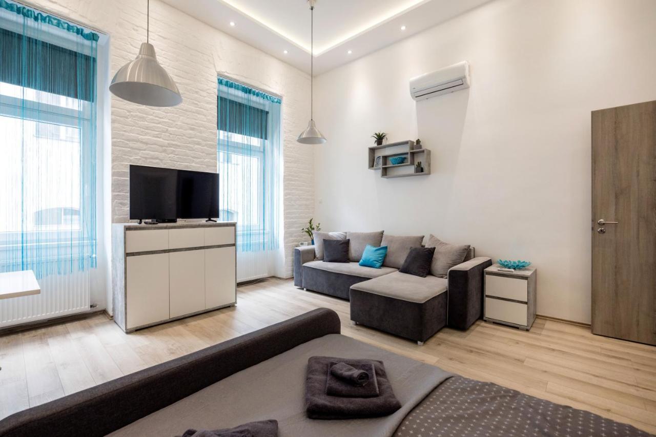 Elegant Studio In Central Budapest Exterior foto